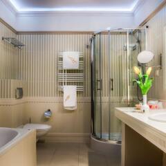 Hotel Im. Jana Pawła Ii Вроцлав ванная