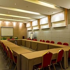 Отель Jinjiang Inns Hongqiao Hub West Tianshan Road