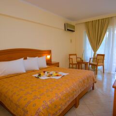 Отель Porfi Beach Hotel Греция, Ситония - 1 отзыв об отеле, цены и фото номеров - забронировать отель Porfi Beach Hotel онлайн комната для гостей фото 4