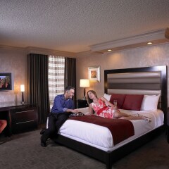 Treasure Island Hotel & Casino сейф в номере