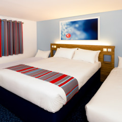 Отель Travelodge London Stratford комната для гостей