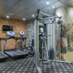 Hotel Le St-James Montréal фитнесс-зал