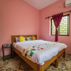 Отель OYO 12435 Home Sunny 2BHK Uddo Beach Гоа комната для гостей