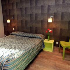 Отель H33 hôtel комната для гостей фото 3