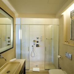 Отель Marina Place Resort Генуя ванная