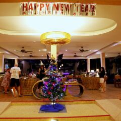 Отель Chivatara Resort & Spa Bang Tao Beach интерьер отеля