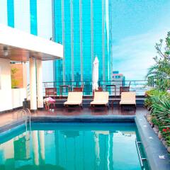 Palace Hotel Saigon бассейн