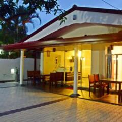 Отель Swan White Villa