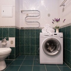 Гостиница Gilyarovskogo 4 Apartments Lux в Москве отзывы, цены и фото номеров - забронировать гостиницу Gilyarovskogo 4 Apartments Lux онлайн Москва ванная фото 2