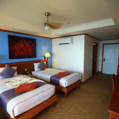 Отель Pinnacle Koh Tao Resort сейф в номере