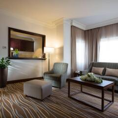 Отель Holiday Inn Abu Dhabi Downtown комната для гостей фото 2
