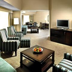 Отель Delta Hotels by Marriott Saskatoon Downtown комната для гостей