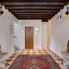 Отель Palazzo Schiavoni Италия, Венеция - отзывы, цены и фото номеров - забронировать отель Palazzo Schiavoni онлайн интерьер отеля фото 2