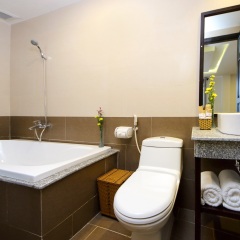 Отель Viet Long Hoi An Beach Hotel Вьетнам, Хойан - отзывы, цены и фото номеров - забронировать отель Viet Long Hoi An Beach Hotel онлайн ванная