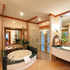 Отель Santiburi Koh Samui, The Leading Hotels of the World Таиланд, Самуи - 3 отзыва об отеле, цены и фото номеров - забронировать отель Santiburi Koh Samui, The Leading Hotels of the World онлайн ванная