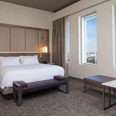 H Hotel Los Angeles, Curio Collection by Hilton комната для гостей