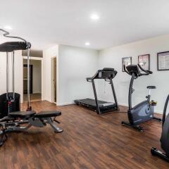 Отель Comfort Inn & Suites Little Rock Airport США, Литл-Рок - отзывы, цены и фото номеров - забронировать отель Comfort Inn & Suites Little Rock Airport онлайн фитнесс-зал фото 2
