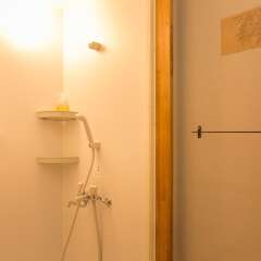 Отель Bed Stock - Hostel Япония, Фукуока - отзывы, цены и фото номеров - забронировать отель Bed Stock - Hostel онлайн ванная фото 2