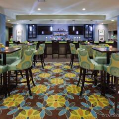 Отель Holiday Inn & Suites Pointe-Claire Montreal Airport Канада, Монреаль - отзывы, цены и фото номеров - забронировать отель Holiday Inn & Suites Pointe-Claire Montreal Airport онлайн питание фото 3