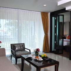 Royal Thai Pavilion Hotel 4* Представительский люкс с различными типами кроватей фото 2