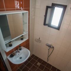 Отель Little Lindos Sea View Studios ванная фото 2