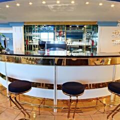 Top Hotel Praha Прага гостиничный бар