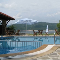 Family Hotel St. Konstantin Ардино бассейн