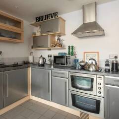 Отель Top Floor Modern 2BD Flat in Northern Quarter Великобритания, Манчестер - отзывы, цены и фото номеров - забронировать отель Top Floor Modern 2BD Flat in Northern Quarter онлайн в номере