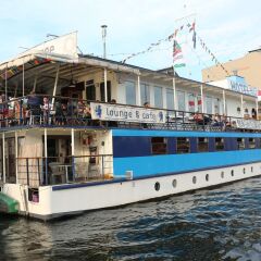 Отель Eastern & Western Comfort Hostelboat фото 3