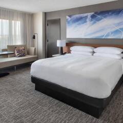 Отель Newark Liberty International Airport Marriott США, Ньюарк - отзывы, цены и фото номеров - забронировать отель Newark Liberty International Airport Marriott онлайн комната для гостей фото 4