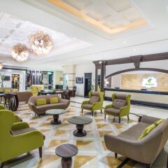 Отель Holiday Inn Bur Dubai - Embassy District гостиничный бар