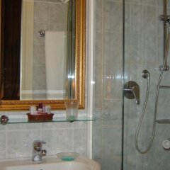 Отель Locanda Correr Италия, Венеция - 1 отзыв об отеле, цены и фото номеров - забронировать отель Locanda Correr онлайн ванная фото 2