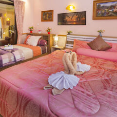 Отель Relaxing Palm Pool Villa интерьер отеля