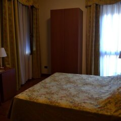 Отель Albergo Ristorante Centrale Италия, Тецце-суль-Брента - отзывы, цены и фото номеров - забронировать отель Albergo Ristorante Centrale онлайн комната для гостей фото 5