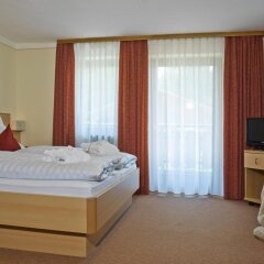 Hotel Garni Vier Jahreszeiten комната для гостей фото 5