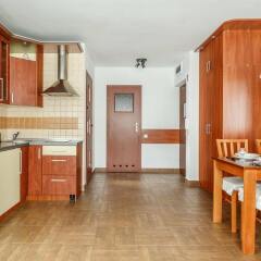 Отель Apartamenty pod Lipkami w Centrum z balkonami (parking) в номере фото 2