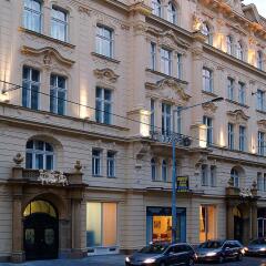 Hotel Century Old Town Prague MGallery By Sofitel вид на фасад фото 2