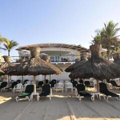 Ocean Breeze Hotel Mazatlan Масатлан пляж
