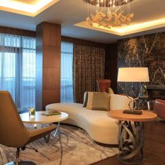 Renaissance Minsk Hotel комната для гостей