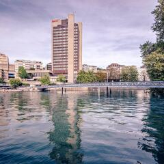 Zurich Marriott Hotel бассейн