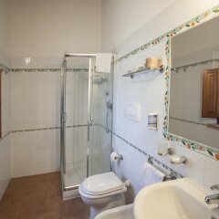 Отель Residence Hotel Le Fontanelle Италия, Монтескудаио - отзывы, цены и фото номеров - забронировать отель Residence Hotel Le Fontanelle онлайн ванная фото 2