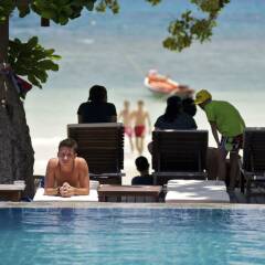 Отель Sairee Hut Resort Таиланд, Остров Тау - отзывы, цены и фото номеров - забронировать отель Sairee Hut Resort онлайн спортивное сооружение