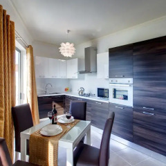 Отель Modern Apt Overlooking Green Area Каура в номере