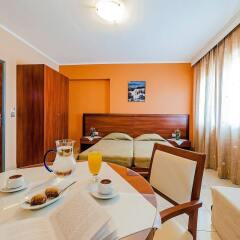 Esmeralda Hotel комната для гостей