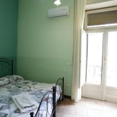 Отель B&B Globetrotter Siracusa Сиракуза сейф в номере