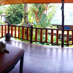 Отель Shanti Lodge Phuket балкон