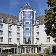Lindner Hotel Airport вид на фасад фото 2