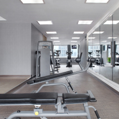 President Hotel фитнесс-зал