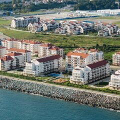 Гостиница Апарт-отель Имеретинский - Морской квартал в Сочи 4 отзыва об отеле, цены и фото номеров - забронировать гостиницу Апарт-отель Имеретинский - Морской квартал онлайн пляж фото 2