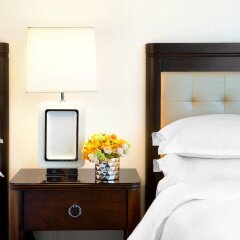 Отель Sheraton Vancouver Wall Centre Канада, Ванкувер - отзывы, цены и фото номеров - забронировать отель Sheraton Vancouver Wall Centre онлайн удобства в номере